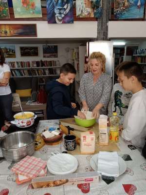 Radionica o tradicionalnim jelima - Hit Radio Pozarevac, Branicevski okrug